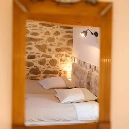 Castanea, D'hotes 3*