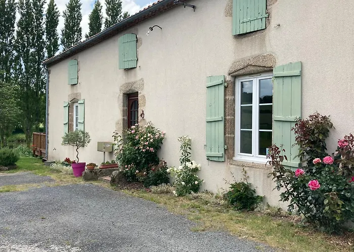 Castanea, D'hotes Bed & Breakfast 3*